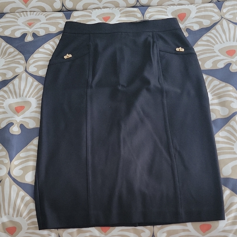 Elegant Black Pencil Skirt